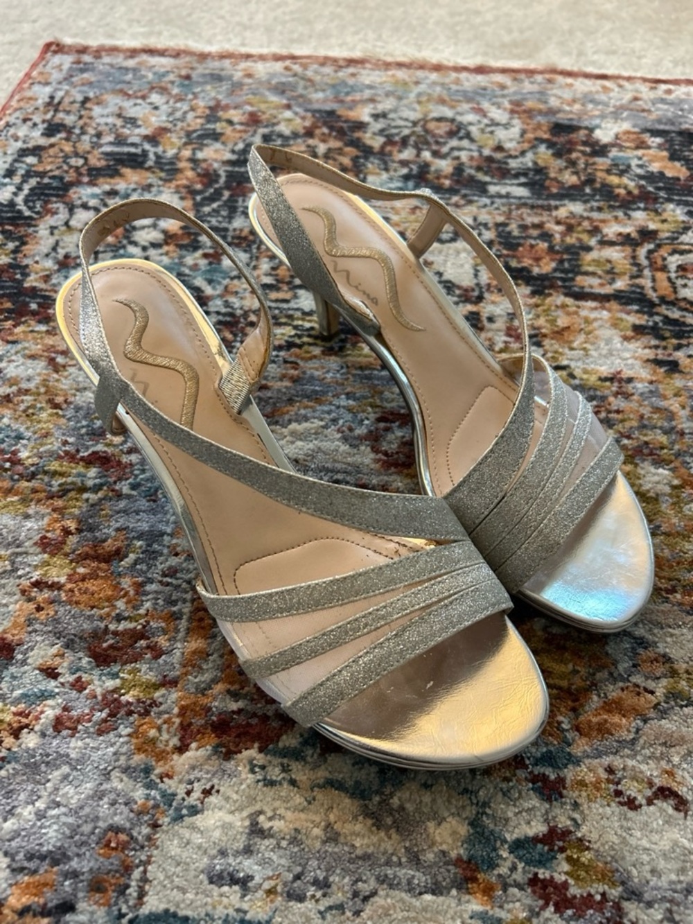 Nina Size 8.5 Formal Wedding Silver Glitter Kitten Heel Sandals